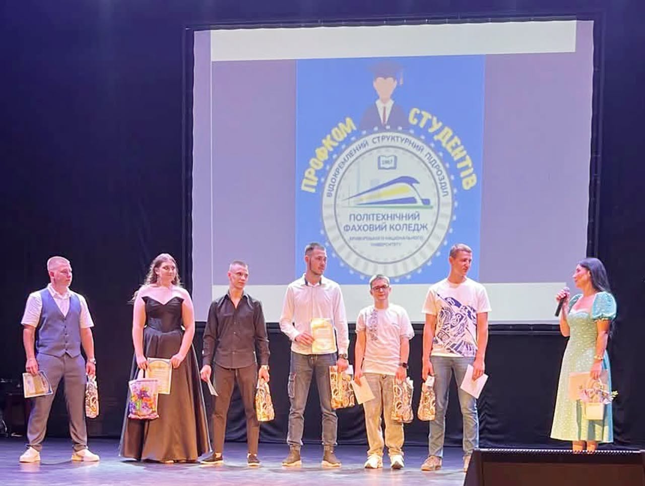 ПМГУ: нагородження активістів з числа випускників коледжу