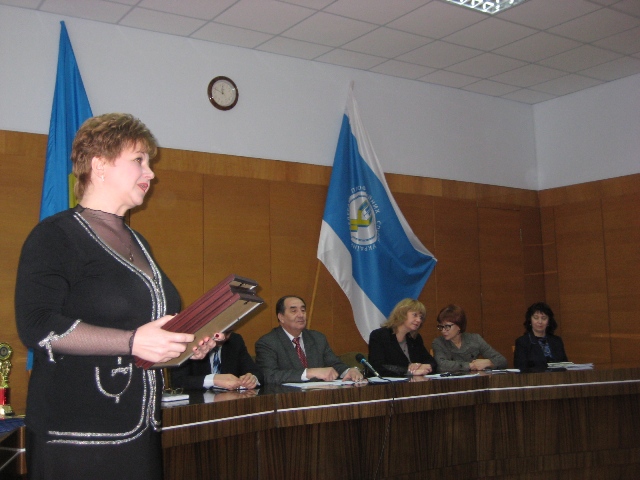 У Запорізькій облпрофраді підведено підсумки роботи з дітьми та підлітками у 2012 році 