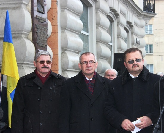 ВСТАНОВЛЕНО МЕМОРІАЛЬНУ ДОШКУ НА ЧЕСТЬ УТВОРЕННЯ ПЕРШОЇ ПРОФОРГАНІЗАЦІЇ В УКРАЇНІ