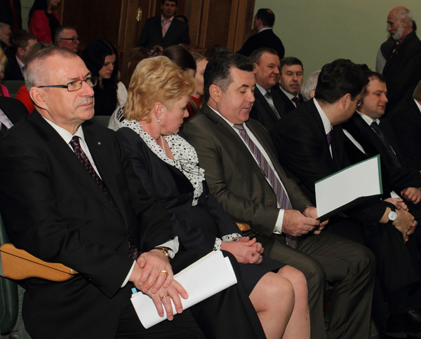 Права споживачів  - під контроль держави і профспілок 