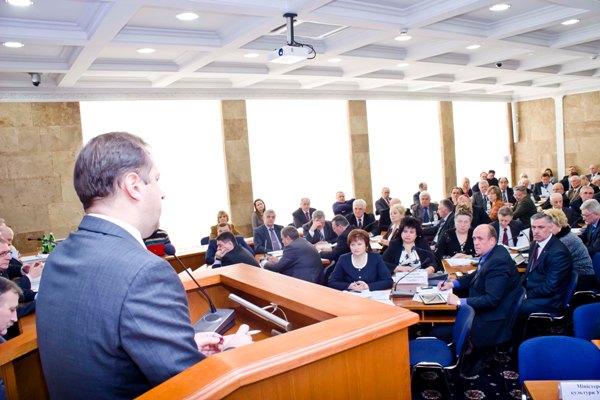 Президія ФПУ визначила основні напрями роботи з вирішення соціально-економічних проблем трудівників