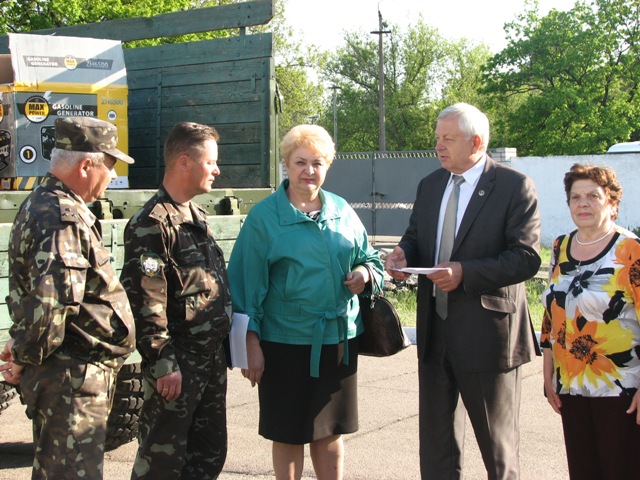 помощь военным2