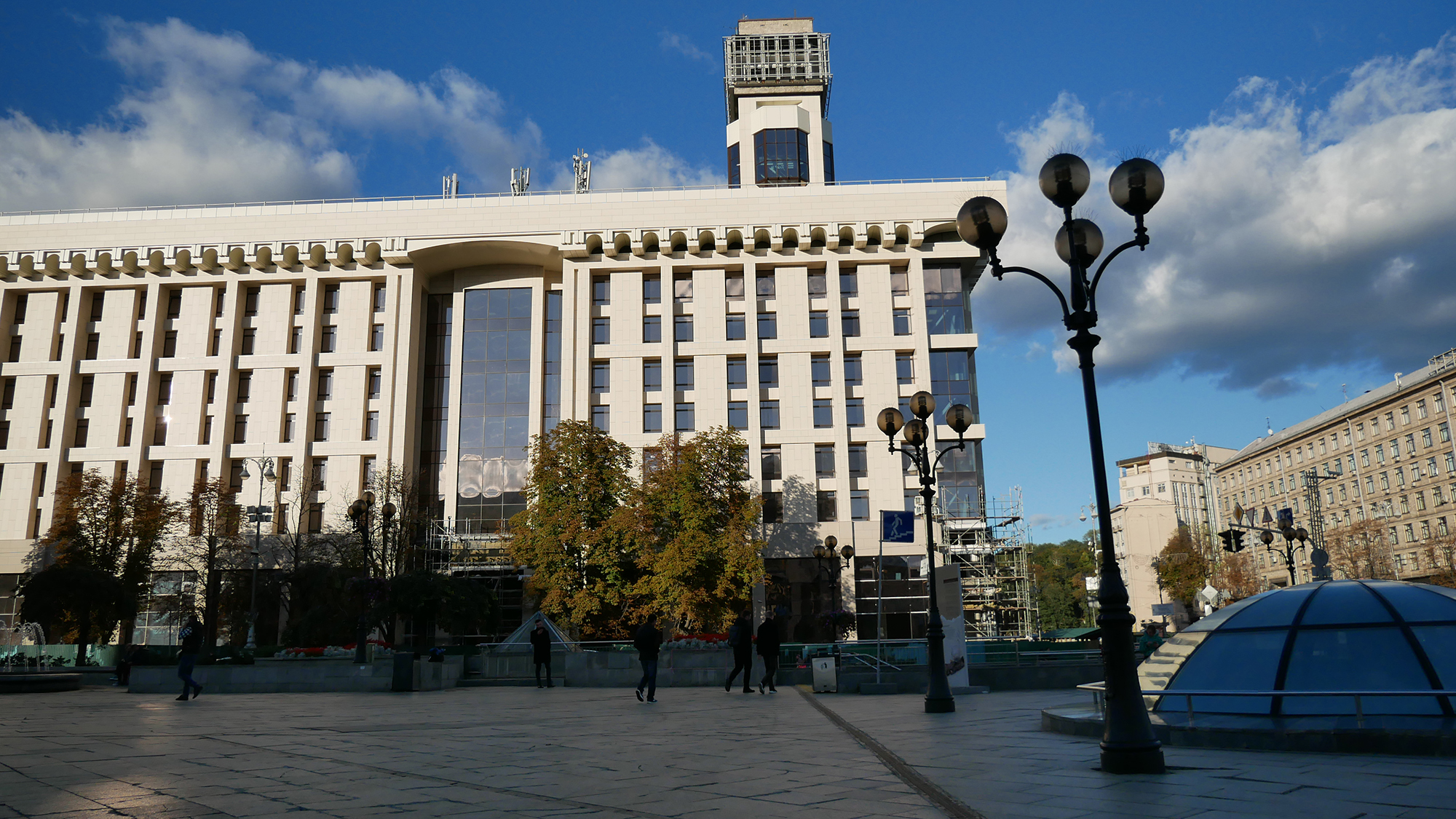 ВІТАЄМО ВСІХ СПІЛЧАН ІЗ 28-РІЧНИЦЕЮ ВІД ДНЯ НАРОДЖЕННЯ ФЕДЕРАЦІЇ ПРОФСПІЛОК УКРАЇНИ