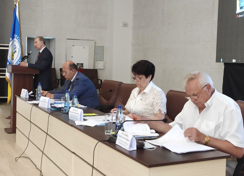 Діяти ефективно та результативно, захищаючи права працівників   