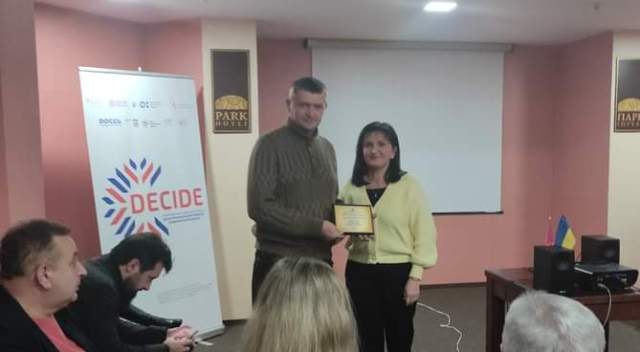 освітяни