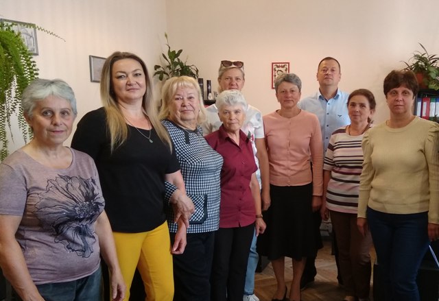 Ніна Гушпіт спілкується з колективом Галицького районного управління держказначейства