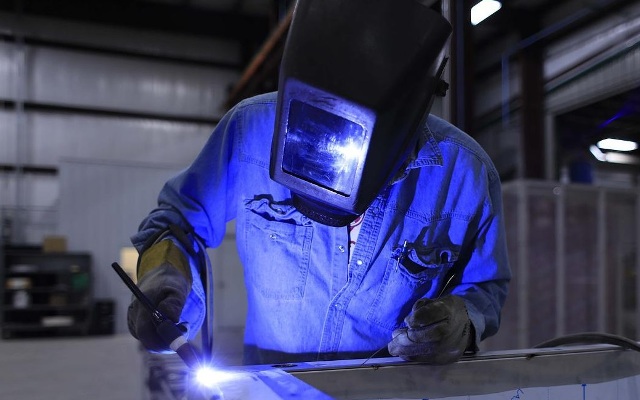welder 673559 1280