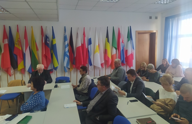 Слухачі семінару навчання