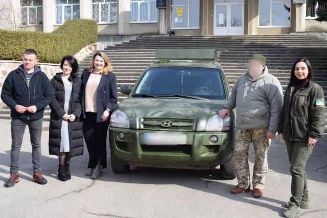 КАЛУШ АВТОМОБІЛЬ ВІД ПРОФСПІЛКИ НА ФРОНТ