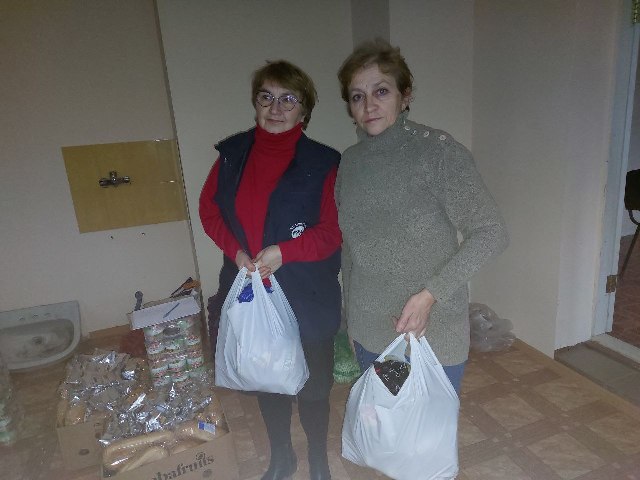 Херсон після деокупації відсутність магазинів.Вся Україна єдина у допомозі працівникам Херсонського Водоканалу