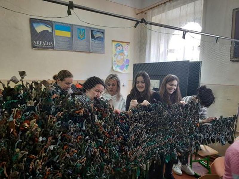 маскувальні сітки від студентів
