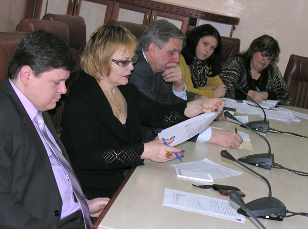 СОЦІАЛЬНИЙ ЗАХИСТ: Обговорено роль профспілок у вирішенні питань ОСББ